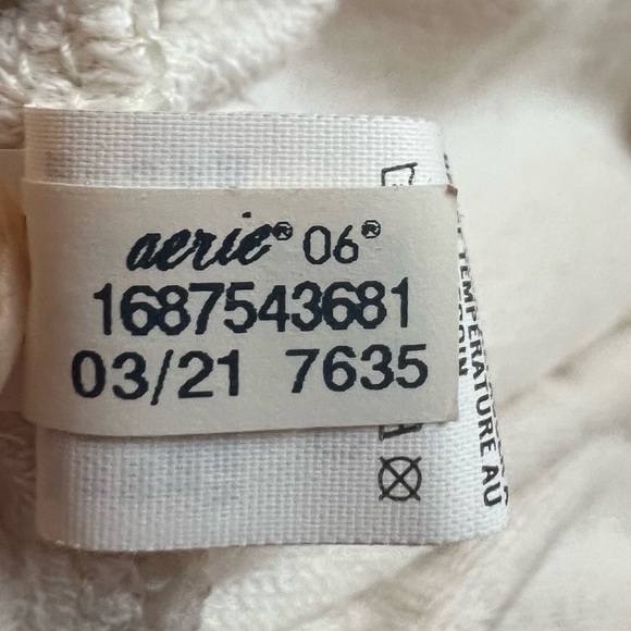 Aerie joggers cropped cream color medium size - Picture 8 of 13